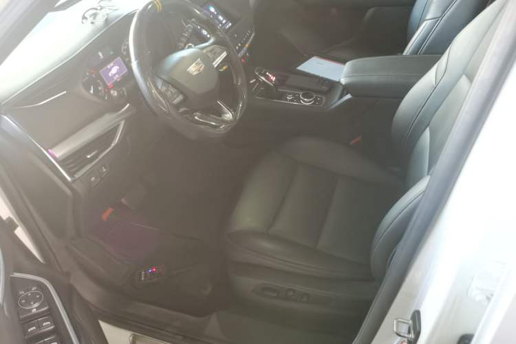 Used Cadillac XT4 2021 28T Two-Wheel Drive Leading Version
