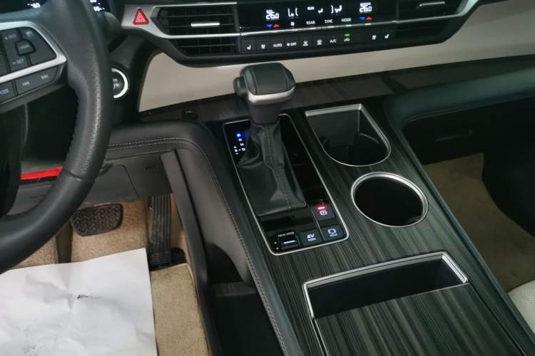 Used Toyota Sienna 2024 2.5L Hybrid Four-Wheel Drive Prestige Edition
