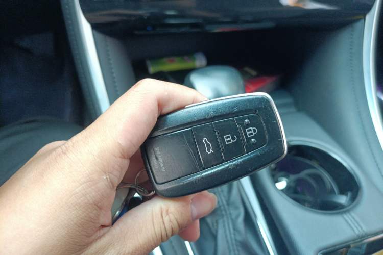 Used Toyota Avalon 2022 2.0L Luxury Edition
