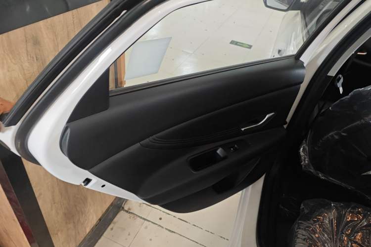 Used Hyundai Elantra 2023 1.5L CVT GLX Elite Edition
