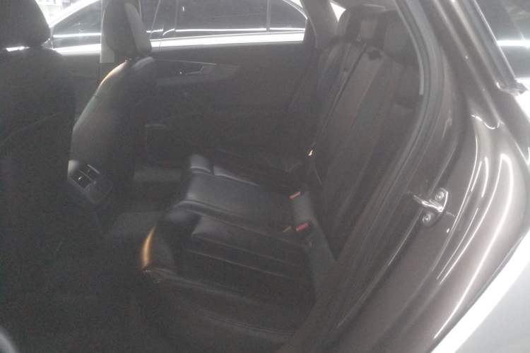 Used Audi A4L 2018 30th Anniversary Edition 40 TFSI Trendy Model
