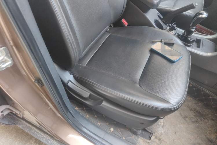 Used Geely Auto SX7 2013 2.0L Manual Elite Edition
