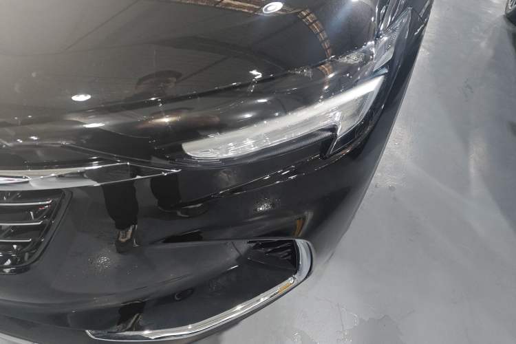 Used Buick Envision 2022 Encore Plus 652T Five-Seat All-Wheel-Drive Luxury Model