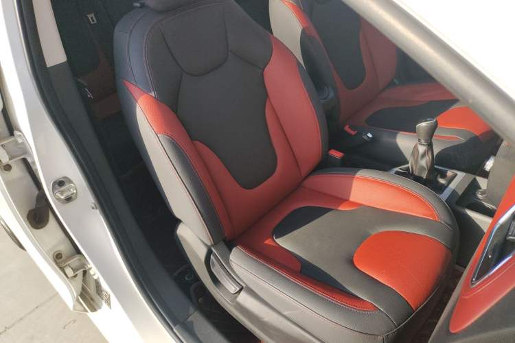 Used  Refine S2 2017 1.5L Manual Luxury Smart Model
