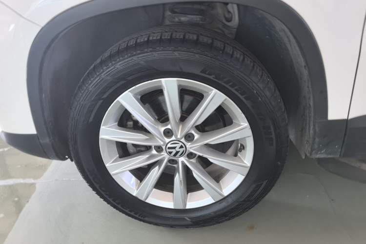 Used Volkswagen Tiguan 2017 300TSI Automatic Two-Wheel Drive Silk Road Luxury Edition
