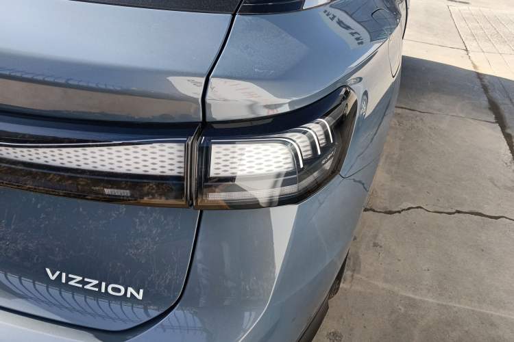 Used Volkswagen ID.7 VIZZION 2024 AIR model
