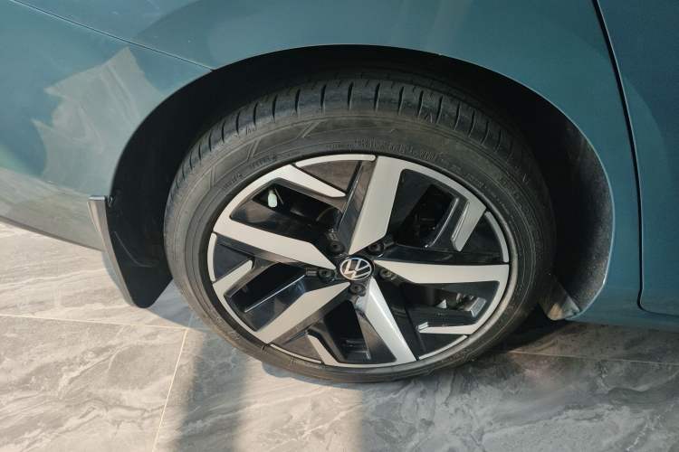 Used Volkswagen Lamando 2024 Lavida L 280TSI DSG Cool & Spicy Edition