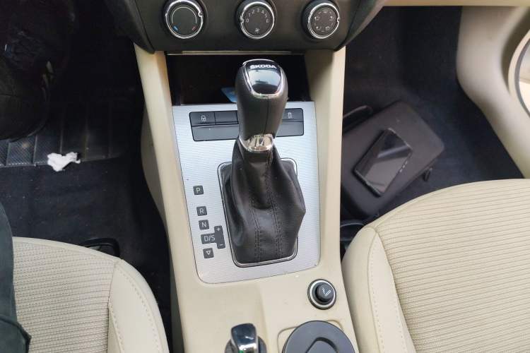 Used Skoda Octavia 2015 1.6L Automatic Yijie Edition