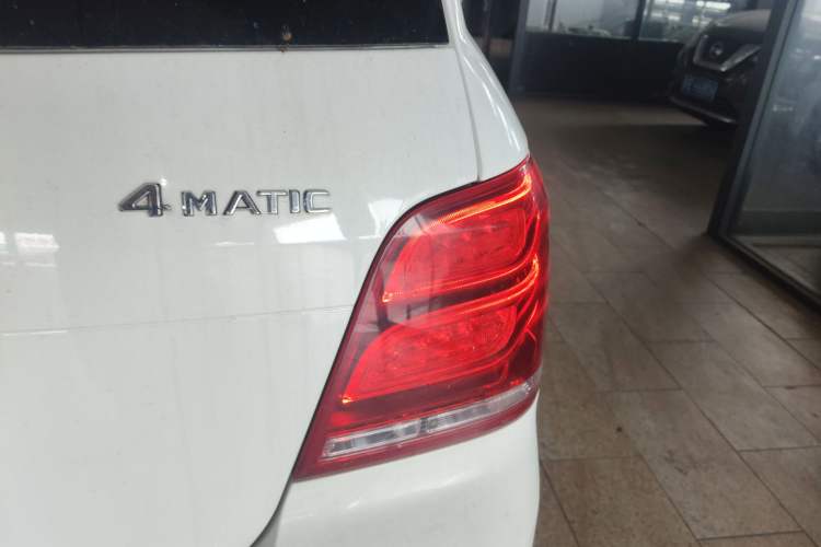 Used Mercedes-Benz GLK-Class 2015 GLK 260 4MATIC Dynamic Edition Ultimate Version