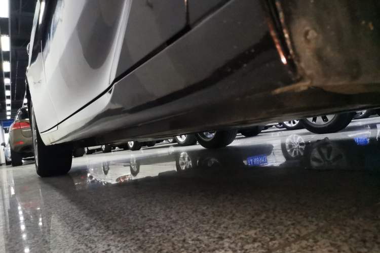 Used Toyota Avalon 2019 2.5L Ambition Version China VI Standard
