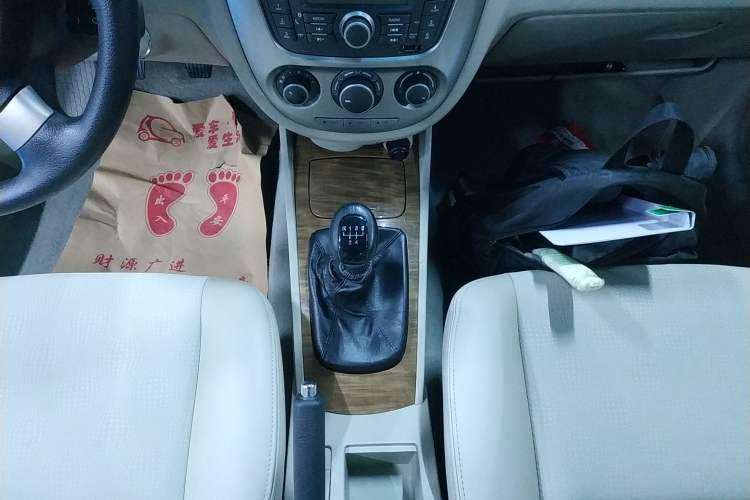 Used Buick Excelle 2015 1.5L Manual Classic Trim
