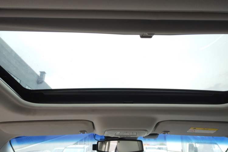 Used Buick GL8 2022 Land Business Class 652T Luxury Model
