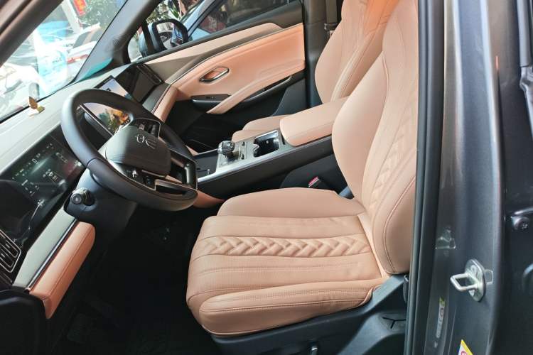 Used BYD Song L DM-i 2024 112 km Beyond Edition
