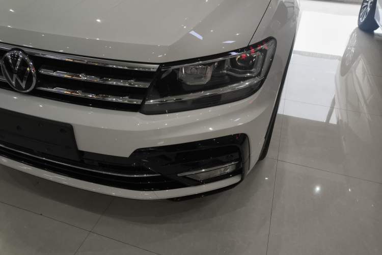 Used Volkswagen Tiguan L 2021 330TSI Automatic Two-Wheel Drive R-Line Enhanced Edition