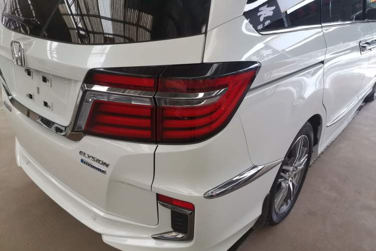 Used Honda Elysion 2019 2.0L Hybrid Luxury Edition
