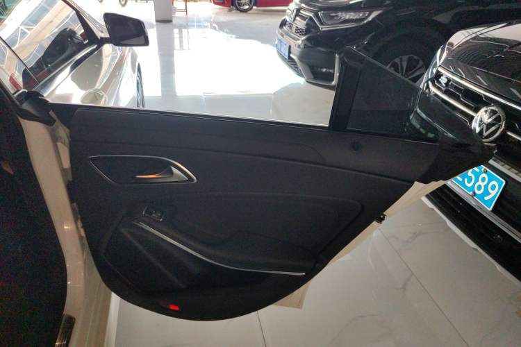 Used Mercedes-Benz CLA 2014 CLA 260 4MATIC
