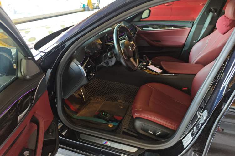 Used BMW 5 Series 2022 Restyled 525Li M Sport Package
