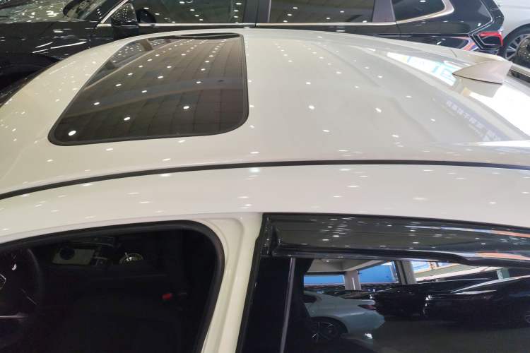 Used Honda Civic 2021 HATCHBACK 220TURBO CVT Trendy Cool Edition
