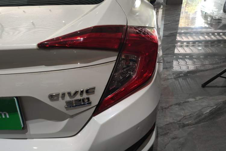 Used Honda Civic 2016 220TURBO CVT Luxury Edition