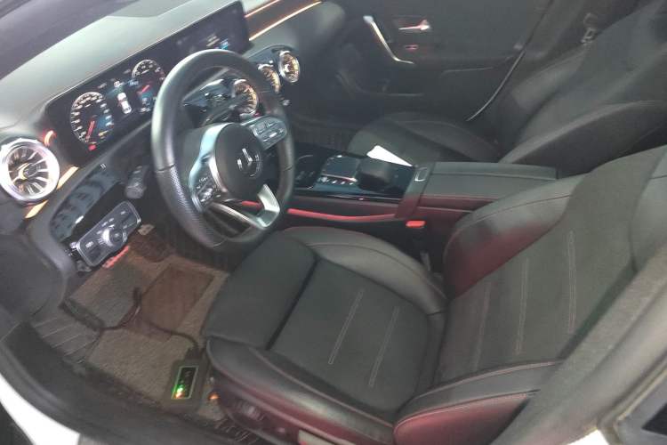 Used Mercedes-Benz CLA 2022-Year Updated CLA 200
