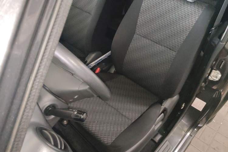 Used Suzuki Jimny 2015 1.3 AT JLX