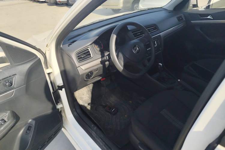 Used Volkswagen Lavida 2019 Lavida Start 1.5L Automatic Trendy Version China VI Standard
