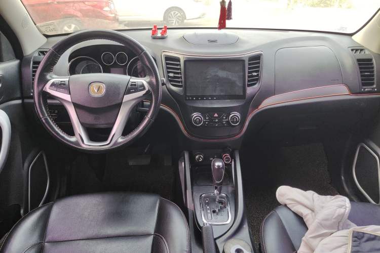 Used Changan CS35 2015 1.6L Automatic Luxury Model China IV Standard
