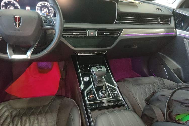 Used Hongqi HS5 2022 Revised Version 2.0T Smart Connect Flagship Edition
