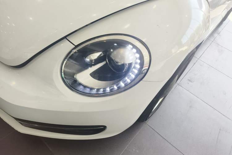 Used Volkswagen Beetle 2015 180TSI model
