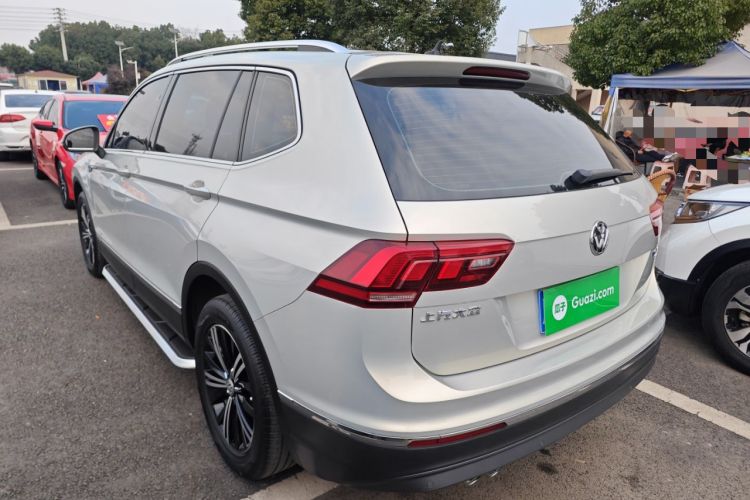 Used Volkswagen Tiguan L 2020 330TSI Automatic Two-Wheel Drive Panoramic Comfort Edition China VI Standard
