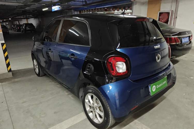 Used  forfour 2018 1.0L 52 kW Dynamic Edition