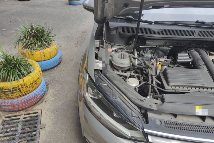 Used Volkswagen Touran 2018 Volkswagen Touran L 280TSI DSG Boundary Edition 7 Seats China VI Standard
