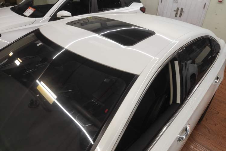 Used Roewe i6 2020 PLUS 1.6L CVT 4G Connected Glory Flagship Edition
