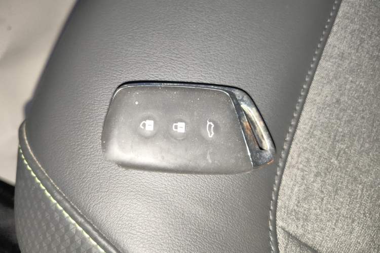 Used Baojun RM-5 2019 1.5T Manual Elite Version with 24-Hour Online Service 5 Seats
