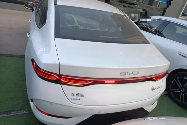 Used BYD Qin PLUS 2025 DM-i Smart Drive 55KM Leading Model
