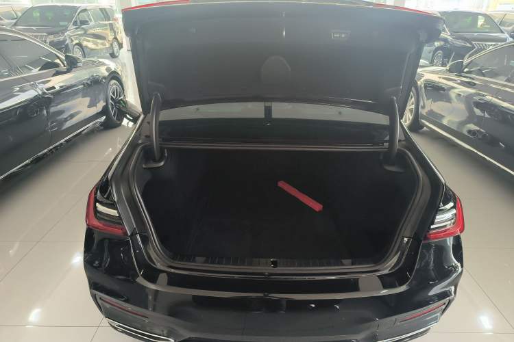 Used BMW 7 Series 2019 Restyled 740Li Leading Edition M Sport Package
