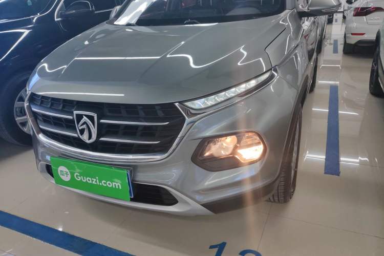 Used Baojun 510 2017 1.5L Automatic Fashion Model
