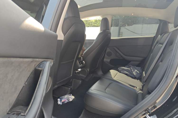 Used Tesla Model Y 2021 Standard Range Rear-Wheel Drive Version
