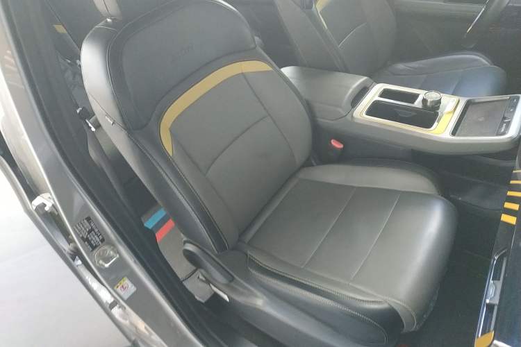 Used AION Y 2022 70 Tech Edition Lithium Iron Phosphate
