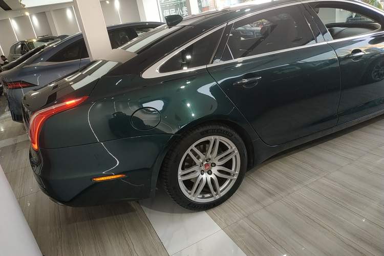 Used Jaguar XJ 2016 XJL 3.0 SC Two-Wheel-Drive Elegant Business Edition
