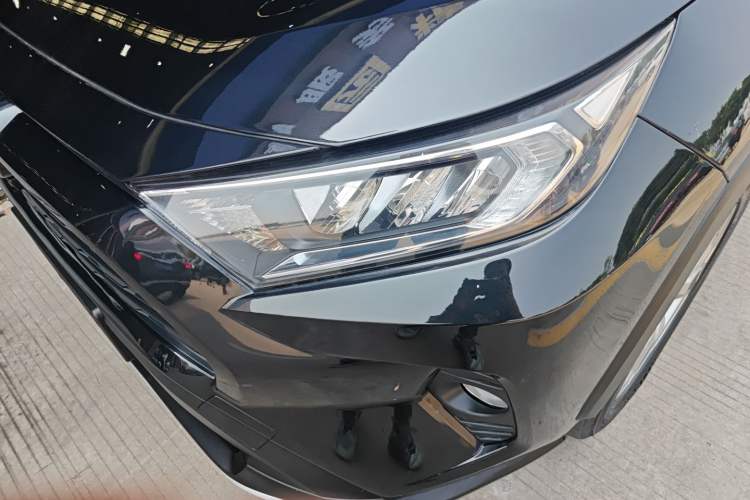 Used Toyota RAV4 2020 2.0L CVT Two-Wheel Drive Fashion Edition
