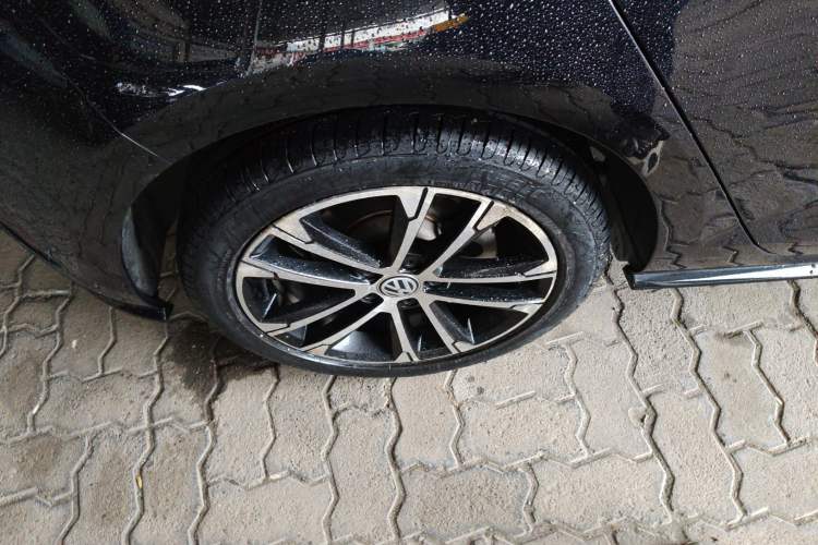 Used Volkswagen Golf 2018 280TSI Automatic R-Line Model
