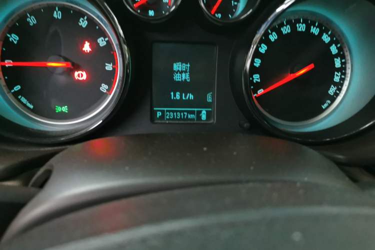 Used Buick Regal 2015 2.0L Leading Fashion Edition
