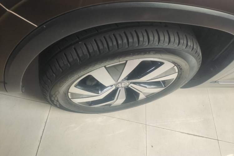 Used Volkswagen Tayron 2019 330TSI Two-Wheel Drive Luxury Model China VI Standard