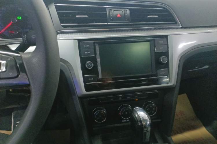 Used Volkswagen Lamando 2019 230TSI DSG Fashion Edition China VI