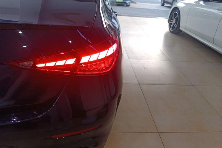 Used Mercedes-Benz C-Class 2023 C 260 L Bright Night Sports Edition
