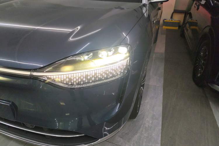 Used Hima AITO M9 2024 Range-Extended Ultra Version 42 kWh 6-Seater Model
