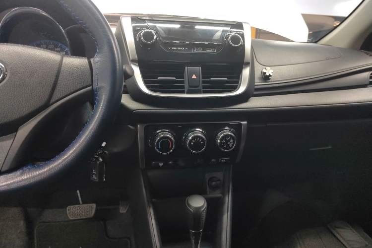 Used Toyota YARiS L 2017 1.5E CVT Dynamic Edition
