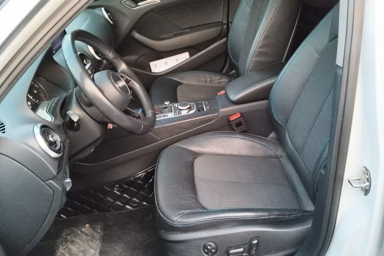 Used Audi A3 2018 30th Anniversary Edition Sportback 35 TFSI Fashion Model
