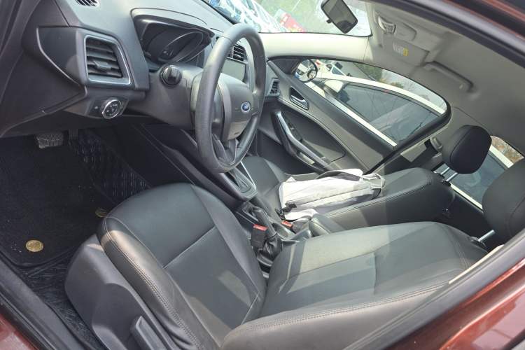 Used Ford Escort 2019 Revised 1.5L Automatic ZhiXiang Version China VI Standard